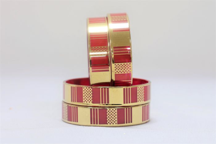 Glass Bangle set of 4 Red Line